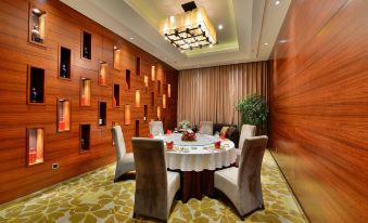 Jinpeng Eco Hotel