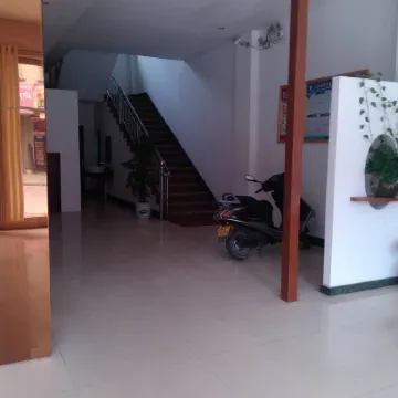 Hongyuan Business Hotel