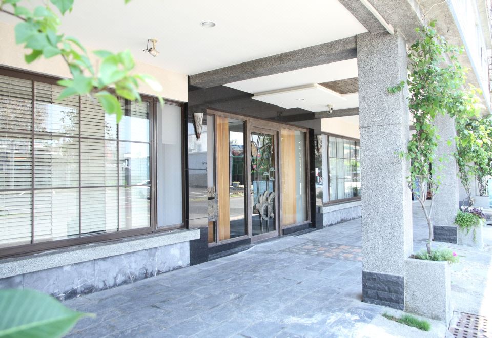 2. 키 위 고 호텔..