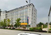 Aisi Hotel (Hanzhong Tea City) Hotels in Qiaobei Square/Tianhan Wetland Park