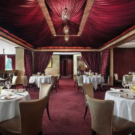 The Langham, Hong Kong Отели рядом с достопримечательностью «Район Лангхам»