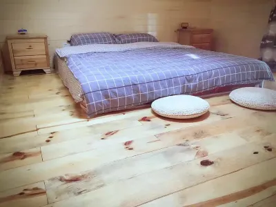 Xingshan Muwu Inn Hotels near Shennongjia Shenlong Cave