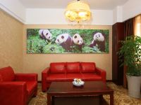熊猫王子酒店(成都红牌楼地铁站店) - 熊猫王爷府套房
