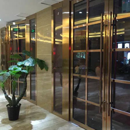 Wenxian Mingren Hotel