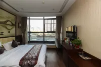 Nanjing Yi Theme Home Hotel (Fuyang Plaza Suning Universal Tianrun Plaza Branch)