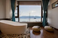Lugu Lake Yunshang Holiday Hotel
