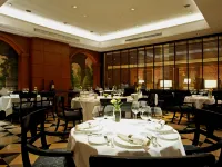 Centara Grand at Central Plaza Ladprao Bangkok Hoteles cerca de Escuela Horwang