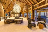Hurawalhi Island Resort Hotels in Hurawalhi