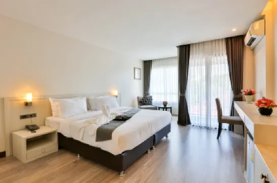 Rung Aroon Hotel by le Siri Hotels near บุราสิริ สันผีเสื้อ Burasiri San phi suea