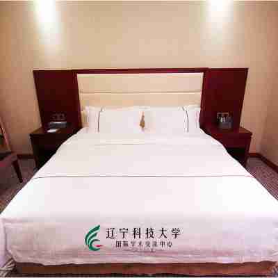 Liaoning University of Science and Technology International Exchange Center Hotel Rooms