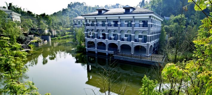 Chishui Yangtze Peninsula Hotel Hotel di Chishui