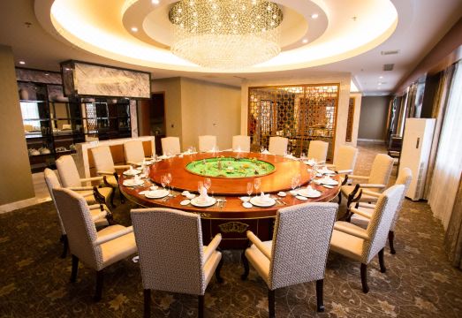 3. 웨스트 핫 스프..