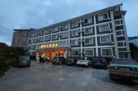Xinjia Yuquan Hot Spring Hotel