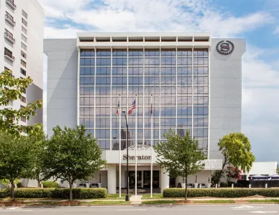Sheraton Charlotte Hotel Hotel dekat Charlotte Amtrak Station