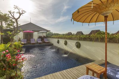 屋外プール ソロヴィラズ&リトリートの写真