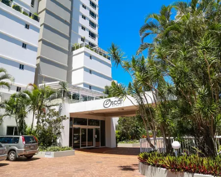 Oscar on Main Beach Resort Hotels in Main Beach