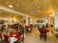 أوميد ريزيدنسي - إيه ريجال هيريتيدج هوم Hotels near عامر