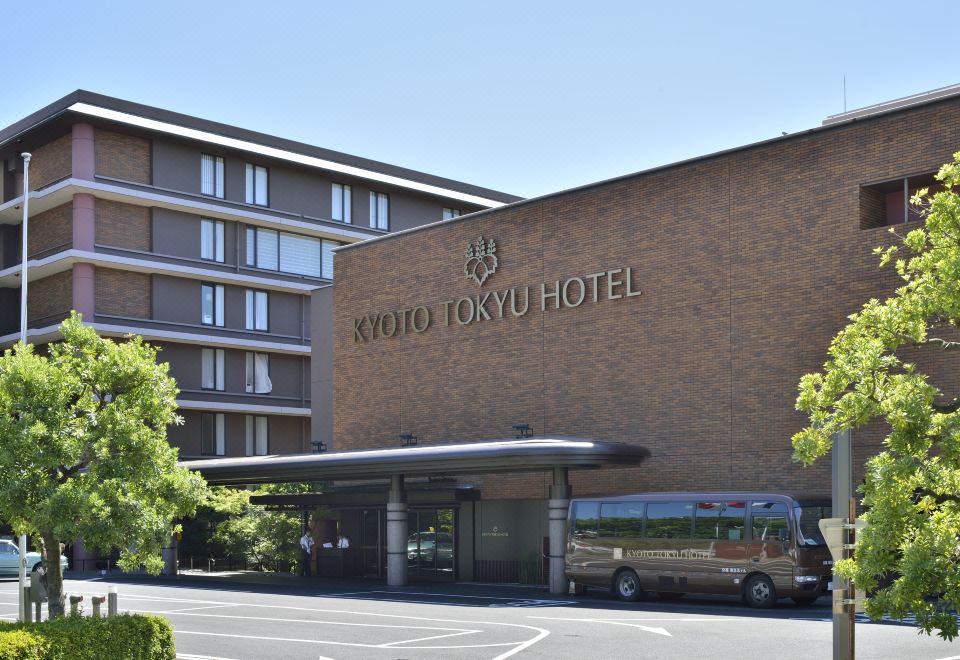 1. 교토 도큐 호텔..