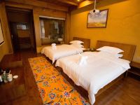 康定卡瓦拉酒店 - 藏式雪域双床房