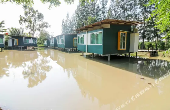 呵叻紅寶石372號奈達酒店