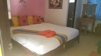Your Home Ayutthaya Hoteles en Hua Ro