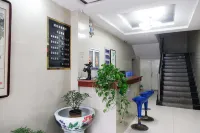Guhong Business Hotel