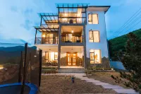 Stream Banks Private Hostel - مسبح خاص