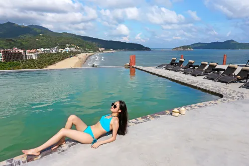 Popeye Holiday Inn Здоровье и отдых Photos