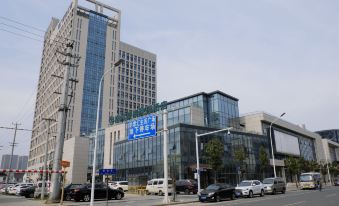GreenTree Inn (Changshu High-speed Railway Station, Haiyu North Road, Changhui Plaza)