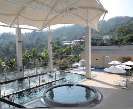 The Sun Hot Spring & Resort Hotels near Carton King Creativity Park