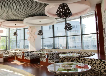 Yanlin Culture Hotel Отели рядом с достопримечательностью «Tiancheng Qixia Scenic Spot»