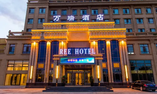 Ree Hotel