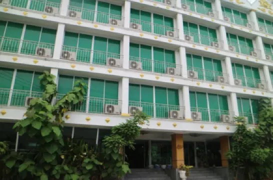 Diamond Sweet Hotel Hotels near Bang Khae
