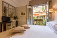 Hotel Modigliani - Parvekkeita