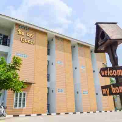 Be my Guest Apartment Hotel Exterior