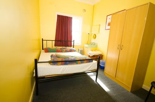 Pint on Punt Backpackers