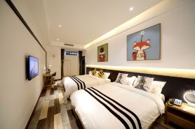 Jianwai Boutique Hostel (Haikou Qilou Old Street)