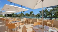 Hyatt Regency Waikiki Beach Resort & Spa