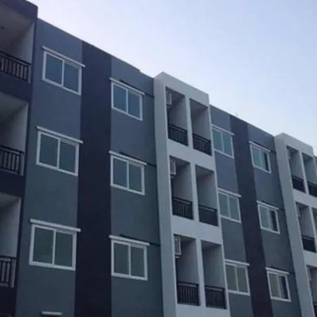 I-Beyond Residence Отели рядом с достопримечательностью «Школа Тхепсирин Ромклао»