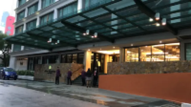 美佳宿全套房飯店 LUTH Building附近的飯店