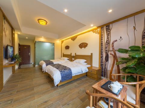 丹霞山佐鄰竹苑客棧