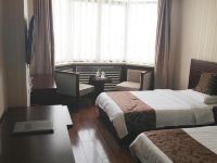 怡莱酒店(阜阳黄金海岸店) - 高级双床房
