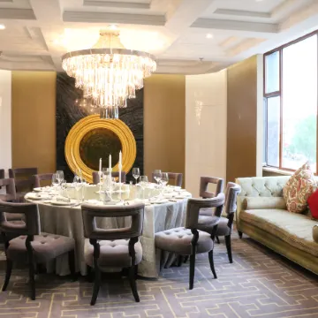 Wulanhaote Mengjia Hotel
