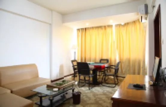 Lingchuan Fuxin Holiday Hotel