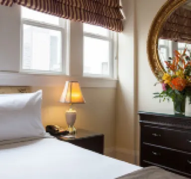 Executive Hotel Vintage Court