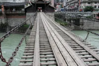 希岸·輕雅飯店（瀘定延安路店）