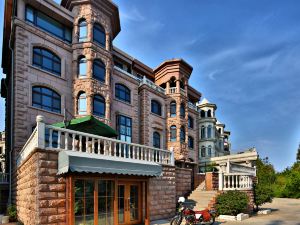 Qingdao yaguan Seaview Villa (Lushan Shilaoren Bathing Beach Branch)