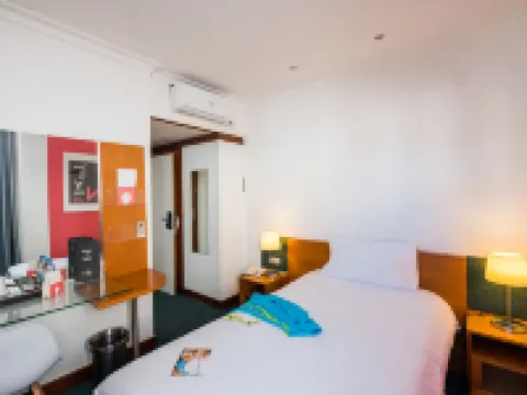 Stay Hotel Évora Centro โรงแรมในแอวูรา