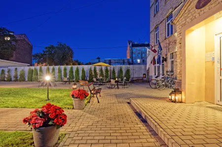 RIGAAPARTMENT SONADA Aparthotel Отели рядом с достопримечательностью «Brīvības Piemineklis»