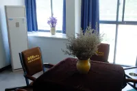 Huanlesong Holiday Apartment (Railway Station, Tianmen Mountain)